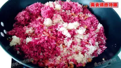 Make Sausage-colored rice step 7
