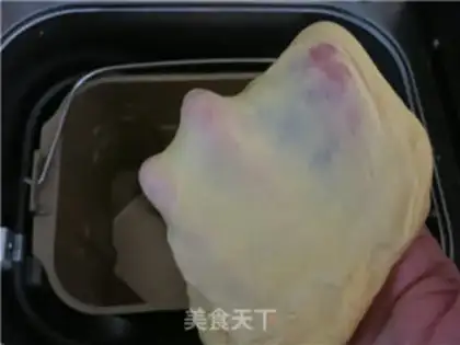 Make Chocolate-colored donuts step 4
