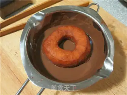 Make Chocolate-colored donuts step 15