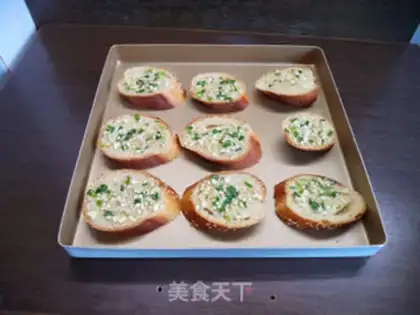 Make Garlic bread step 4