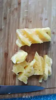 Make Pineapple pie and lemon tea step 0