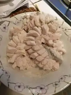 Make Sweet pineapple step 1