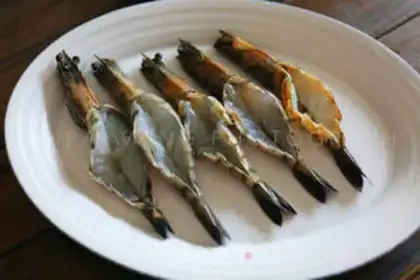 Make Lemon cheese shrimp step 1