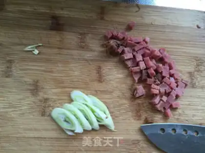 Make Snow gravy egg pasta step 1