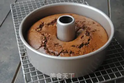 Make White cocoa sponge cake step 12