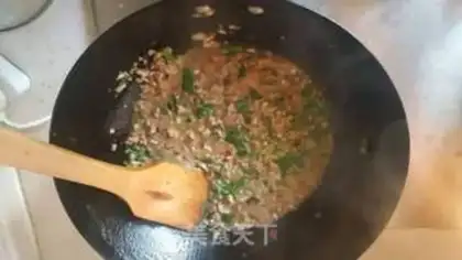 Make Spam mashed mushrooms step 1