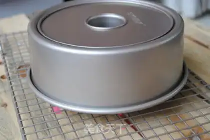 Make Vanilla sponge cake step 13