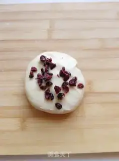 Make Cranberry pineapple bun step 2