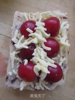 Make Cherry mini pizza step 4