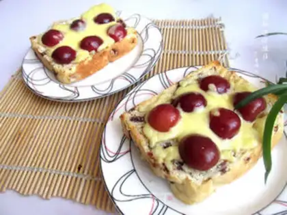 Make Cherry mini pizza step 7
