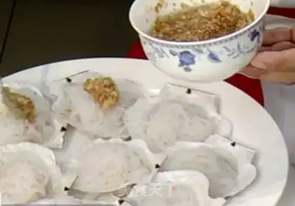 Make A garlic fan scallop step 10