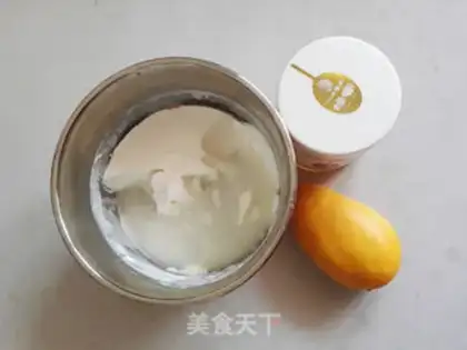 Make Mango honey yogurt step 0