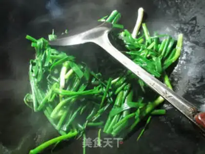 Make Onions burn rubber fish step 2