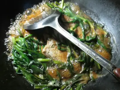 Make Onions burn rubber fish step 10