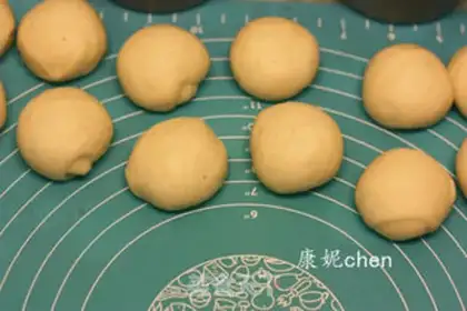Make A flower burger step 2
