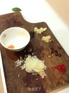 Make Spicy shrimp noodles step 0