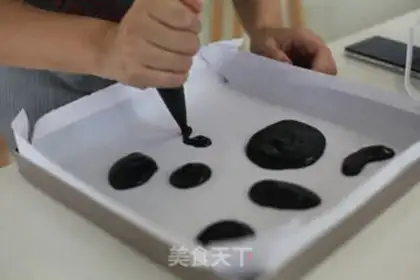 Make Cowcake roll step 2
