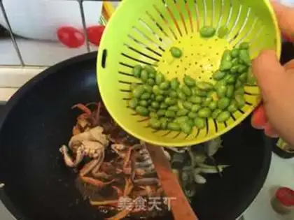 Make Eggs towing crabs step 10