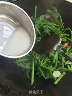 Make Clear the pumpkin vine step 8