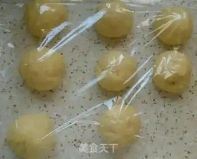 Make No oily coconut bread step 5