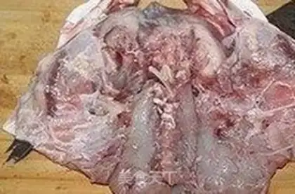 Make The big fish head of the lake step 1
