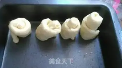 Make No oily coconut bread step 13