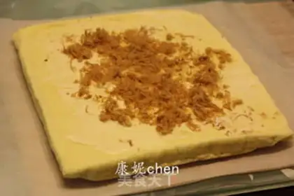 Make Sakura pine rolls step 11
