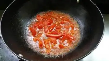 Make Tomato fried eggs step 4