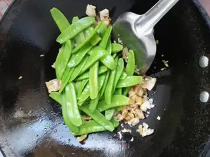 Make Dutch beans make flowers step 6