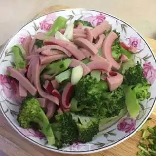 Make Orchid with red sausages step 6