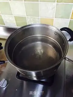 Make Thirteen spicy lobsters step 2