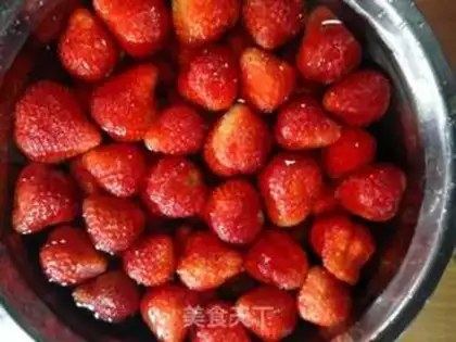 Make Strawberry sauce step 0