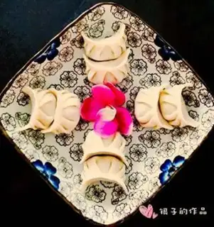 Make Sphinx pork dumplings step 7