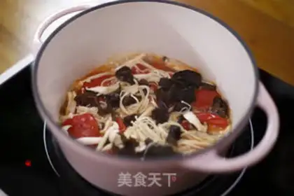 Make Tomato mushroom pot step 2