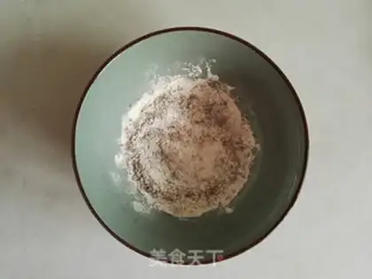 Make Red sugar powder step 2