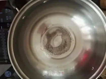 Make Red sugar powder step 4