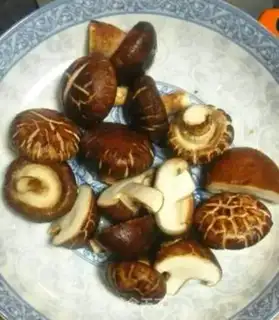 Make Dry beetle oil for two winters step 1