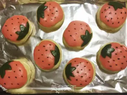 Make Strawberry pineapple bag step 22