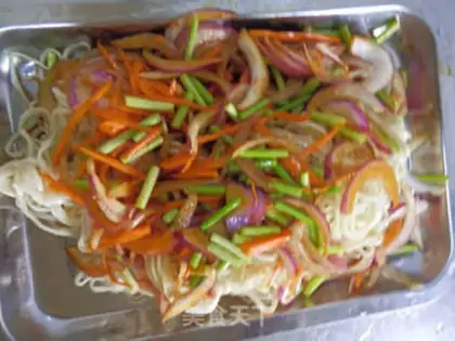 Make Three-coloured noodles step 3