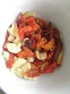 Make Spicy lobster step 1