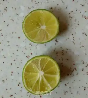 Make Honey lemonade step 1