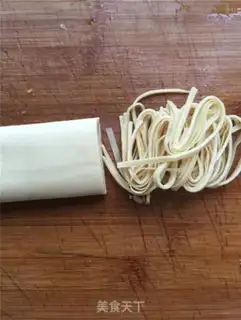 Make The fragrance tofu skin step 0