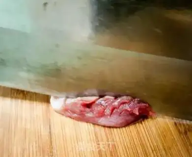 Make Quick hands for the chicken step 3