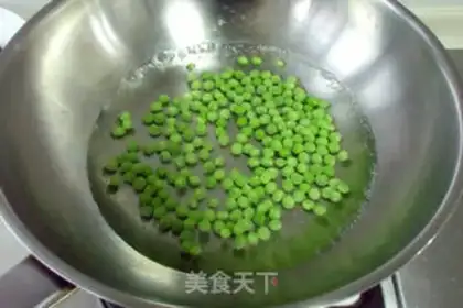 Make Sausage fried rice step 1