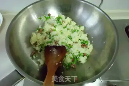 Make Sausage fried rice step 4