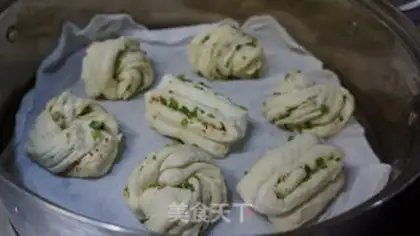 Make Precious onion rolls step 20