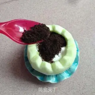 Make The yogurt fruit plant step 3