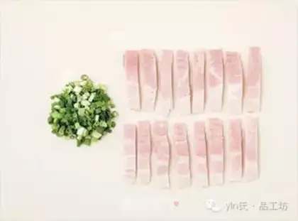 Make Coat-dry-bread-covered rice step 1