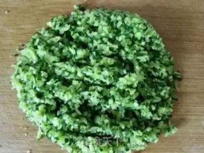 Make cucumber pork pie step 2