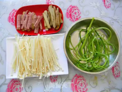 Make Soy-dry ginsomoni rolls step 1